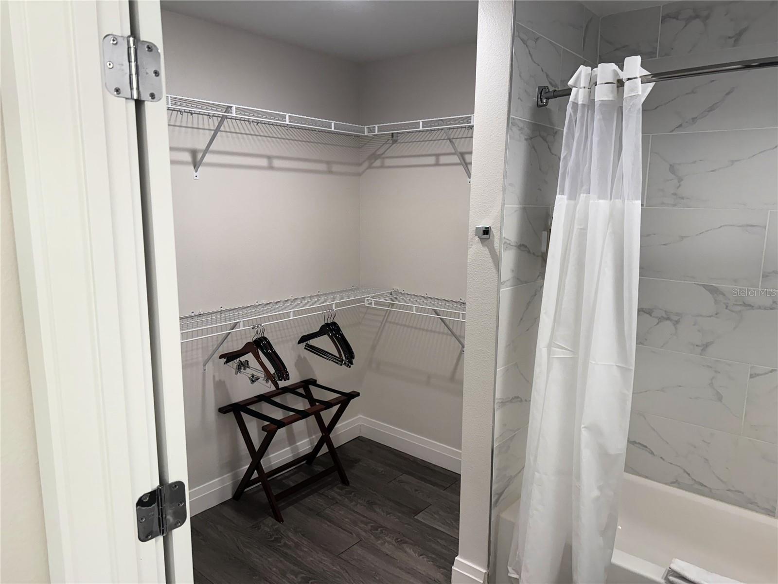 GROVE RESIDENCE & SPA HOTEL CONDO II - Residential