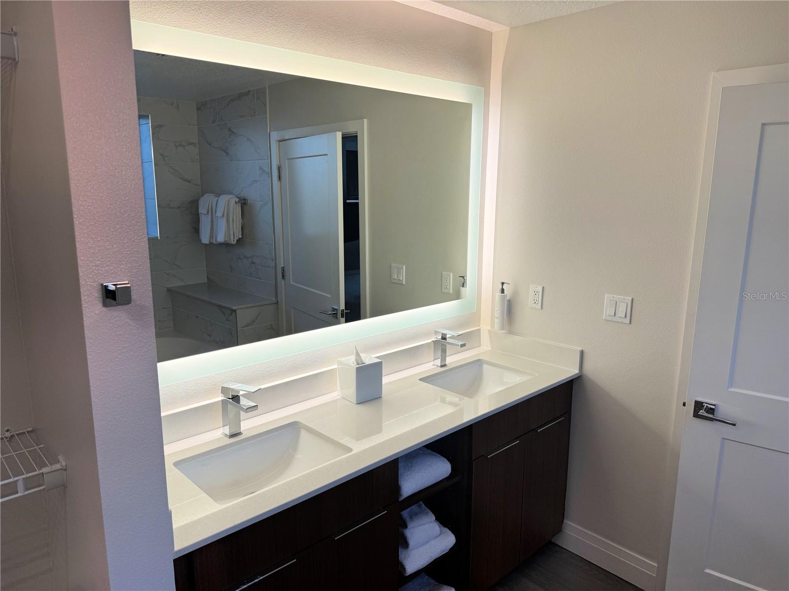 GROVE RESIDENCE & SPA HOTEL CONDO II - Residential