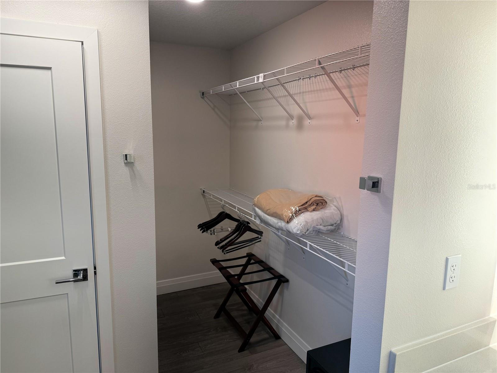 GROVE RESIDENCE & SPA HOTEL CONDO II - Residential