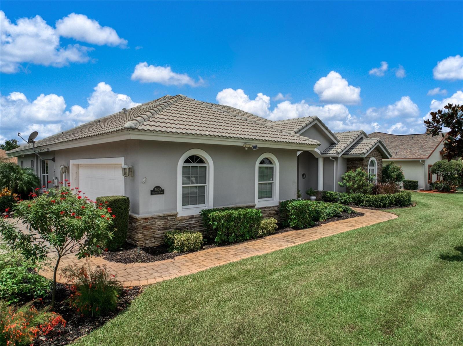 SUN N LAKE - Residential