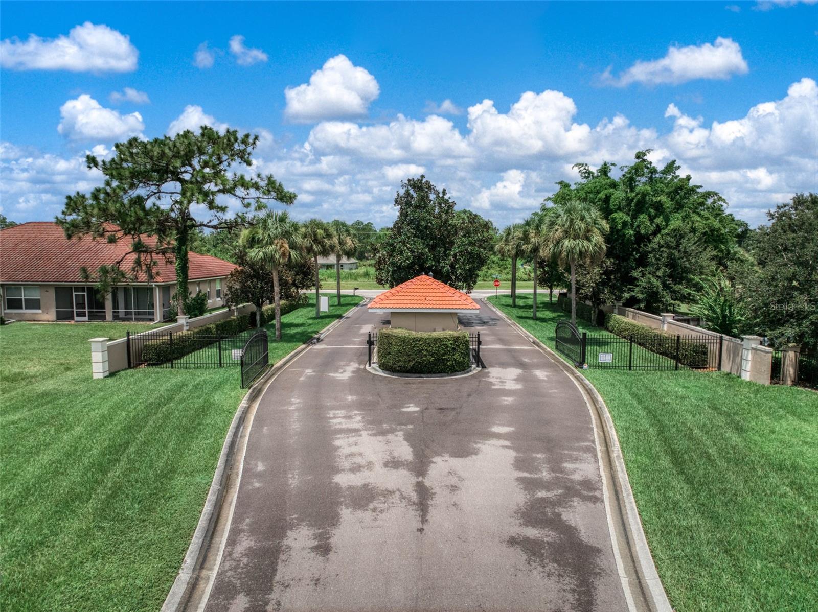 SUN N LAKE - Residential