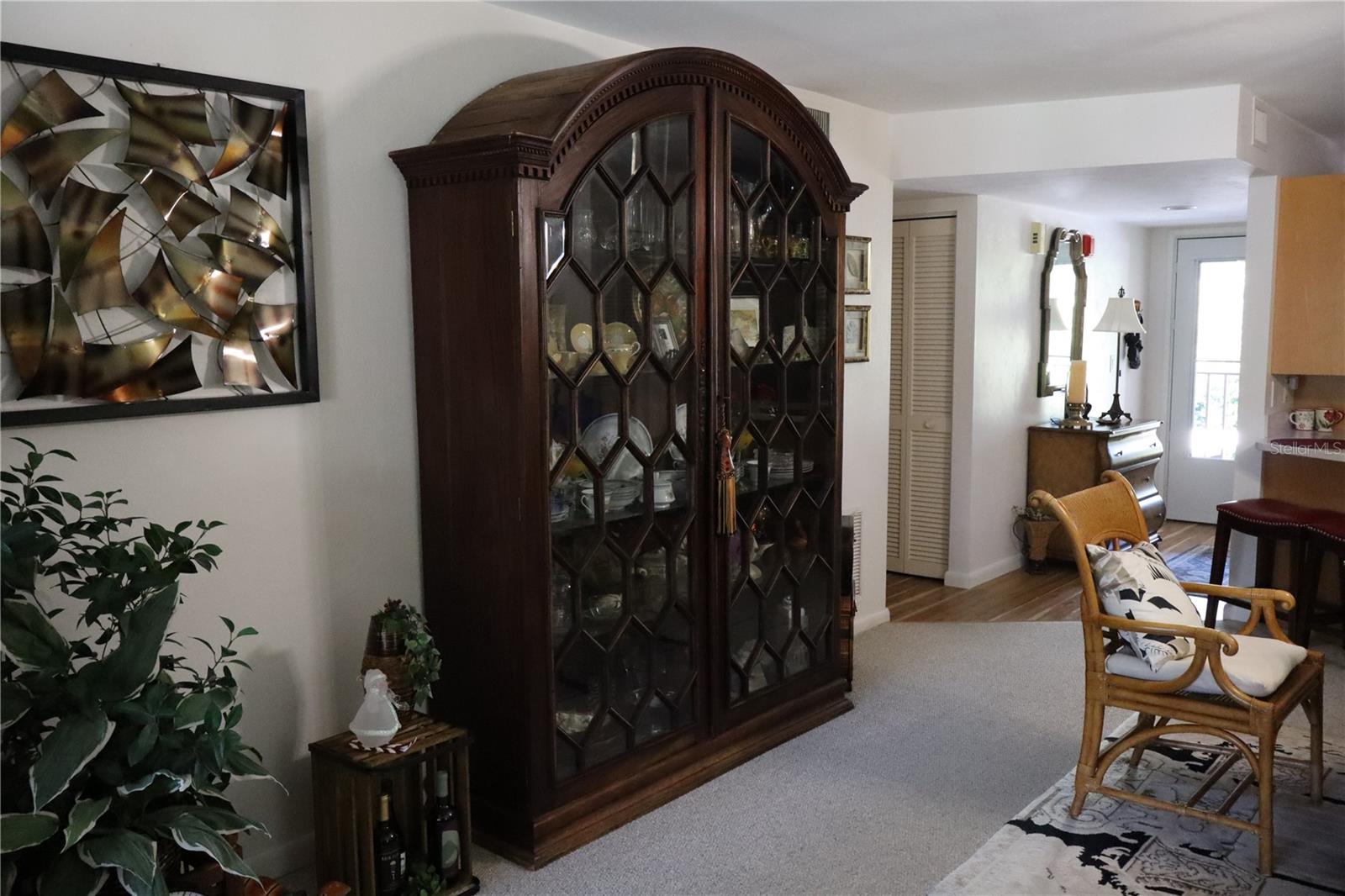 4955 PEPPER CIRCLE B207