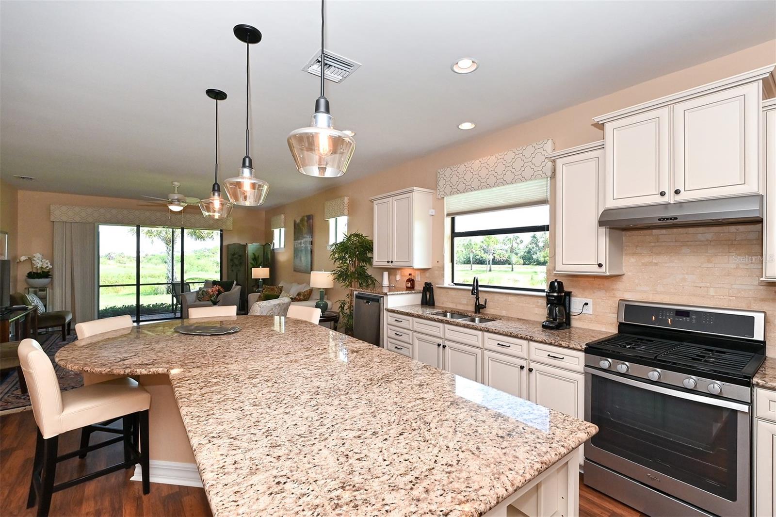 SANDHILL PRESERVE - Residential