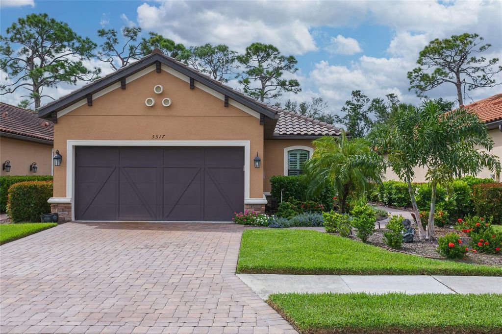 Photo of 5517 Sentiero Drive, Nokomis, FL 34275 (MLS # N6140402)