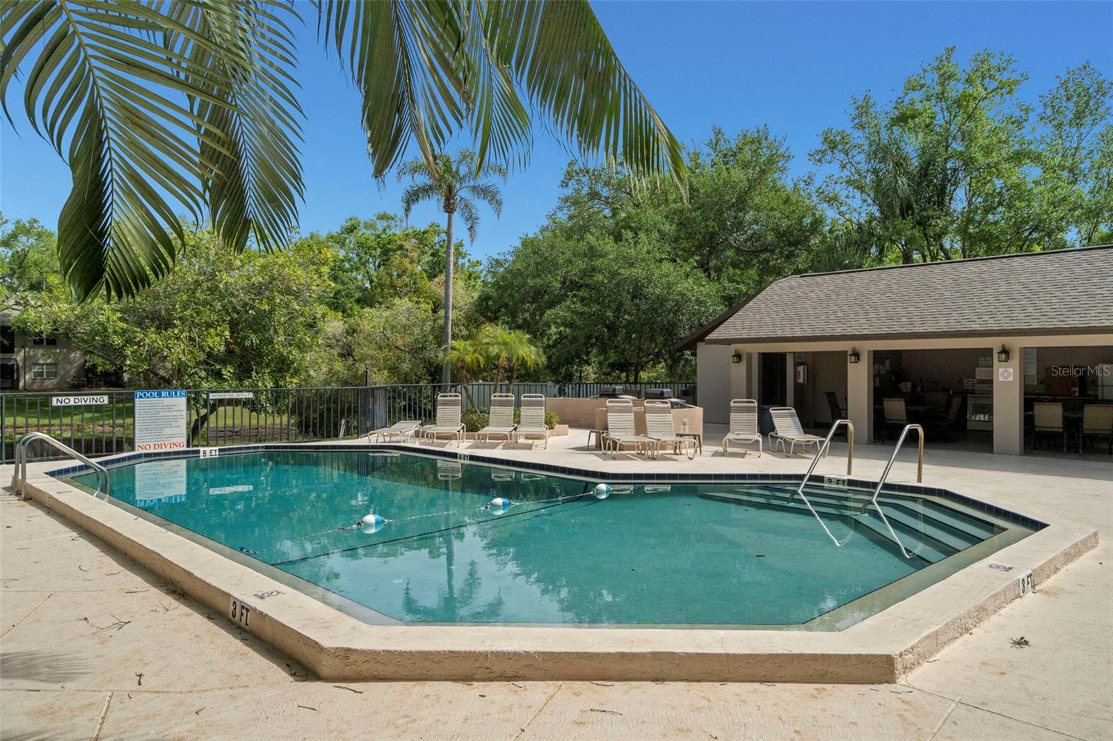 BAY OAKS CONDO - Residential