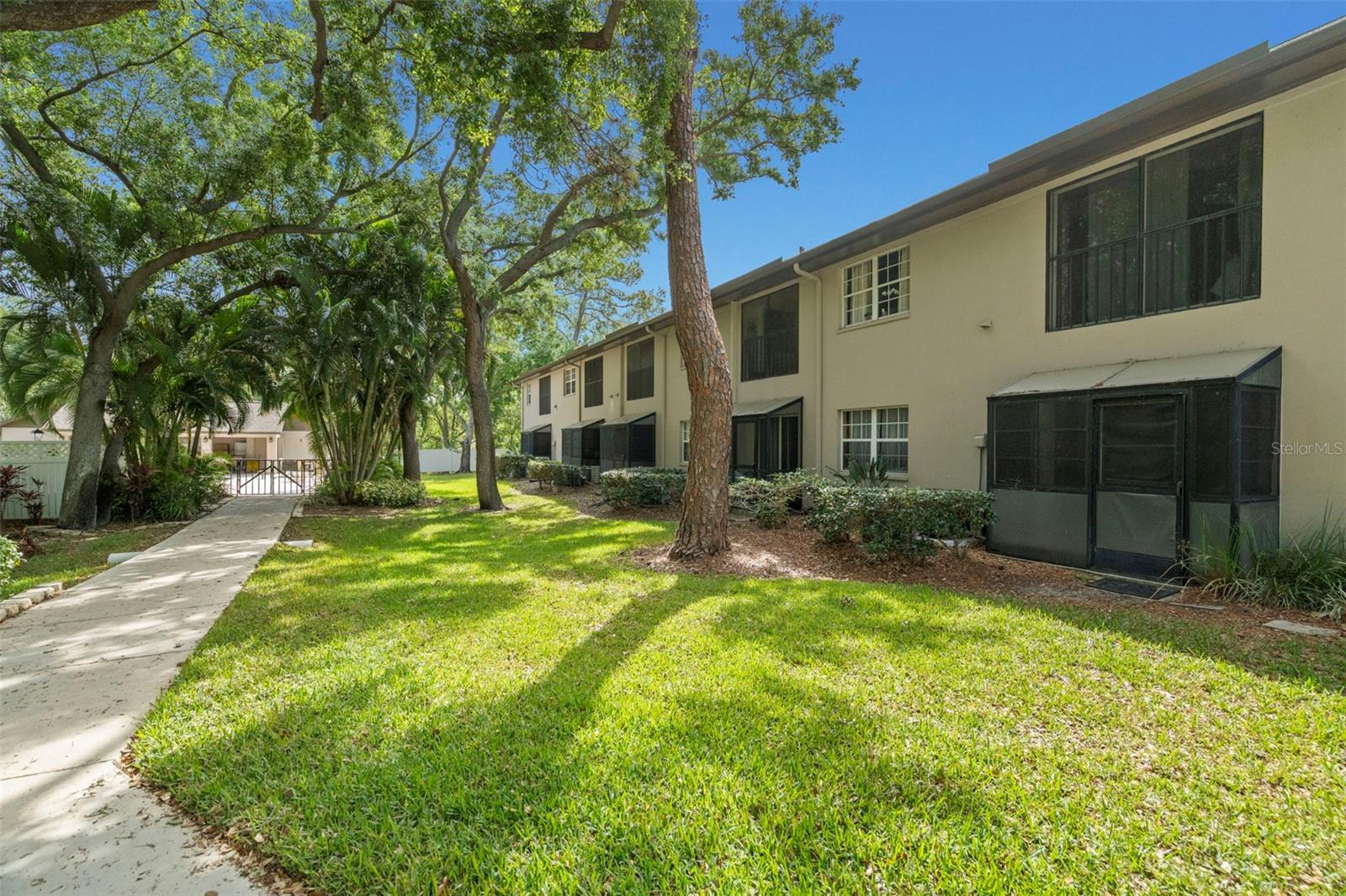 BAY OAKS CONDO - Residential