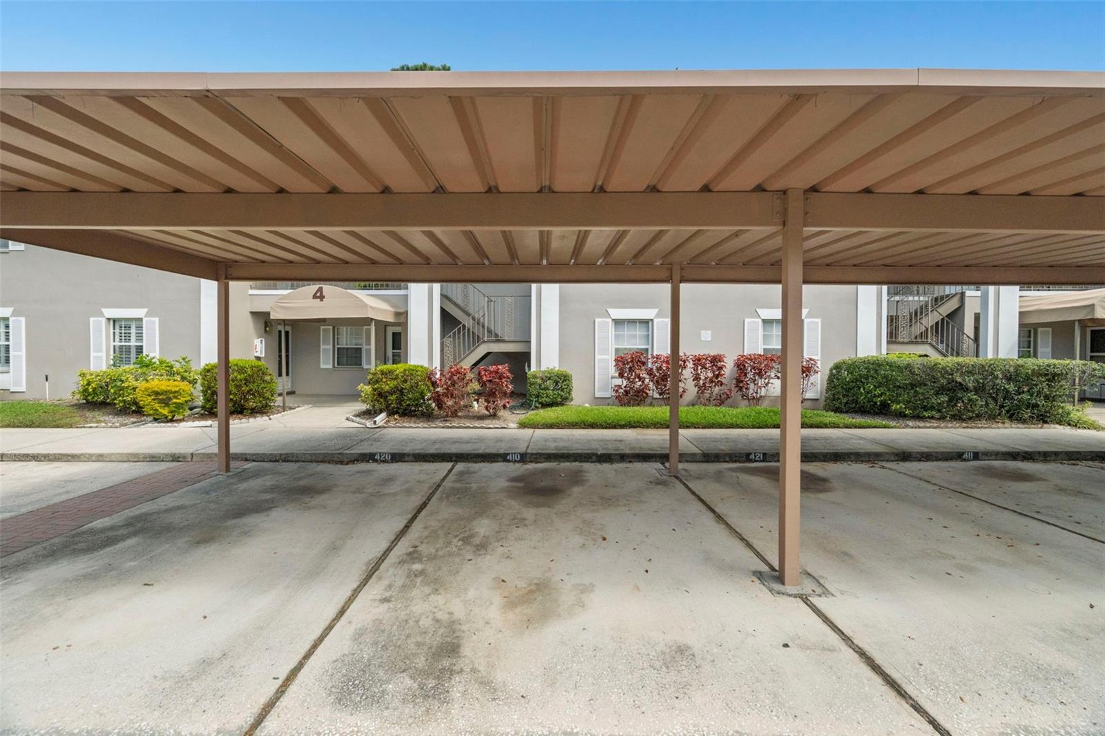 BAY OAKS CONDO - Residential