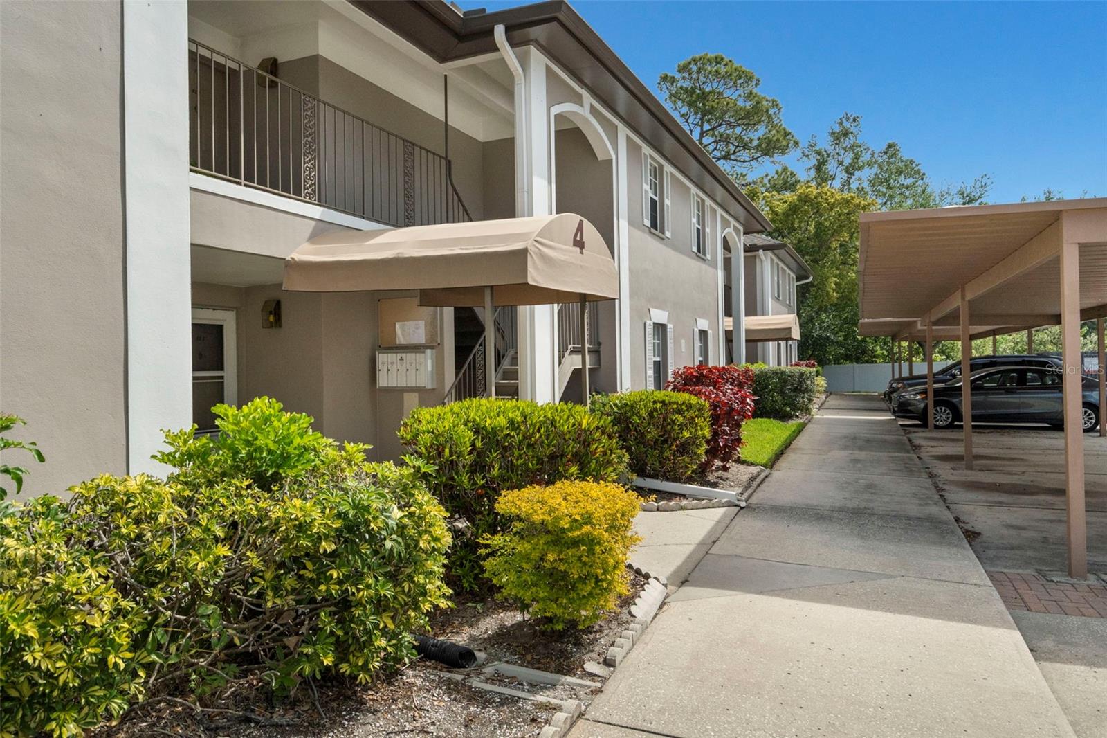 BAY OAKS CONDO - Residential