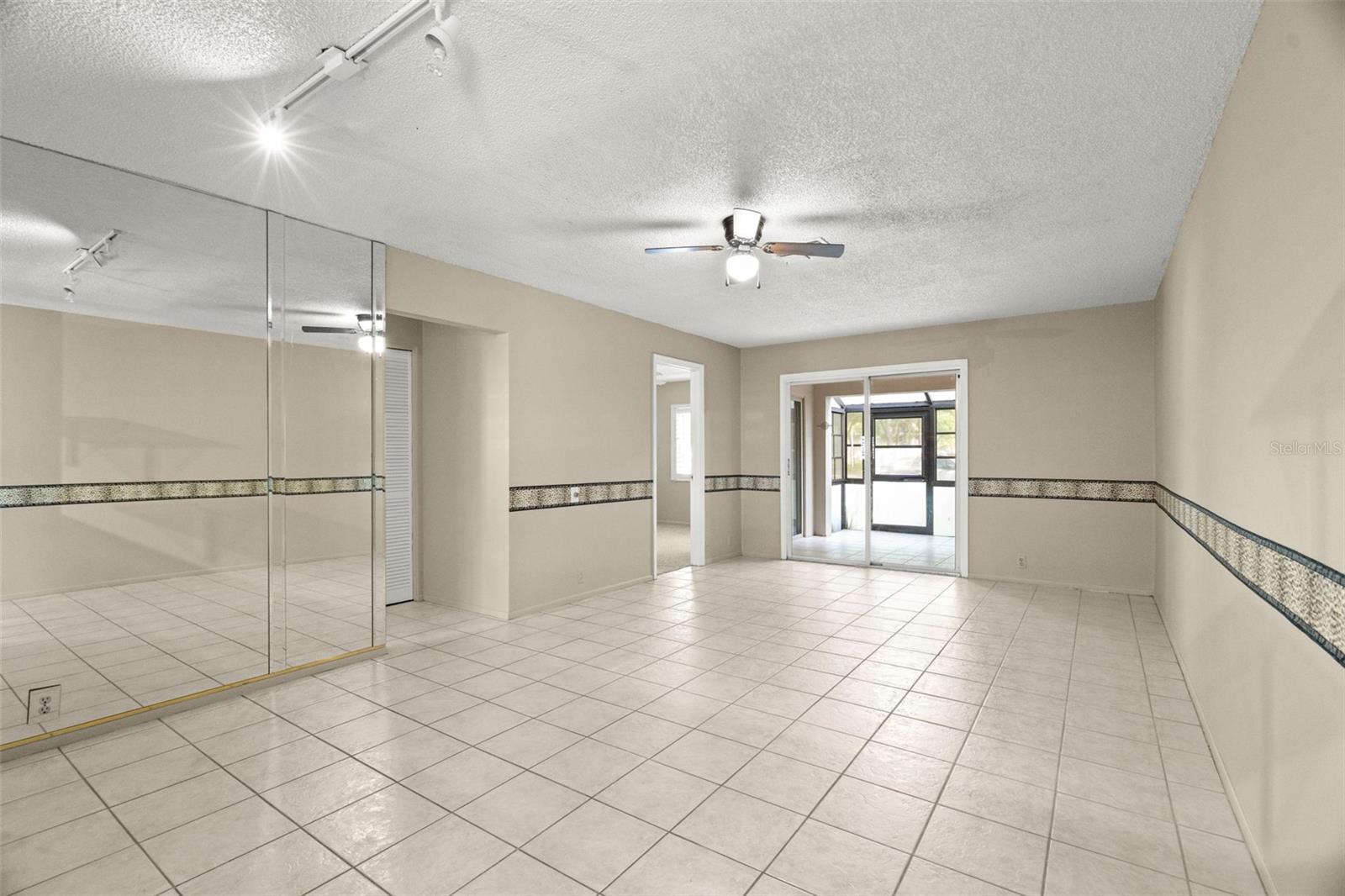 BAY OAKS CONDO - Residential