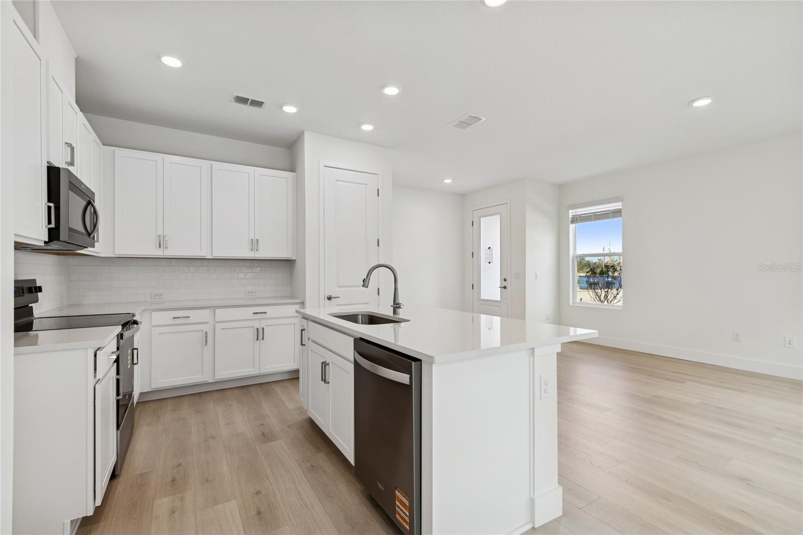 NORTH RIVER RANCH - Residential