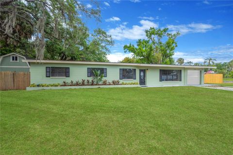 Photo of 7502 Lone Star Place, Riverview, FL 33578 (MLS # TB8493885)