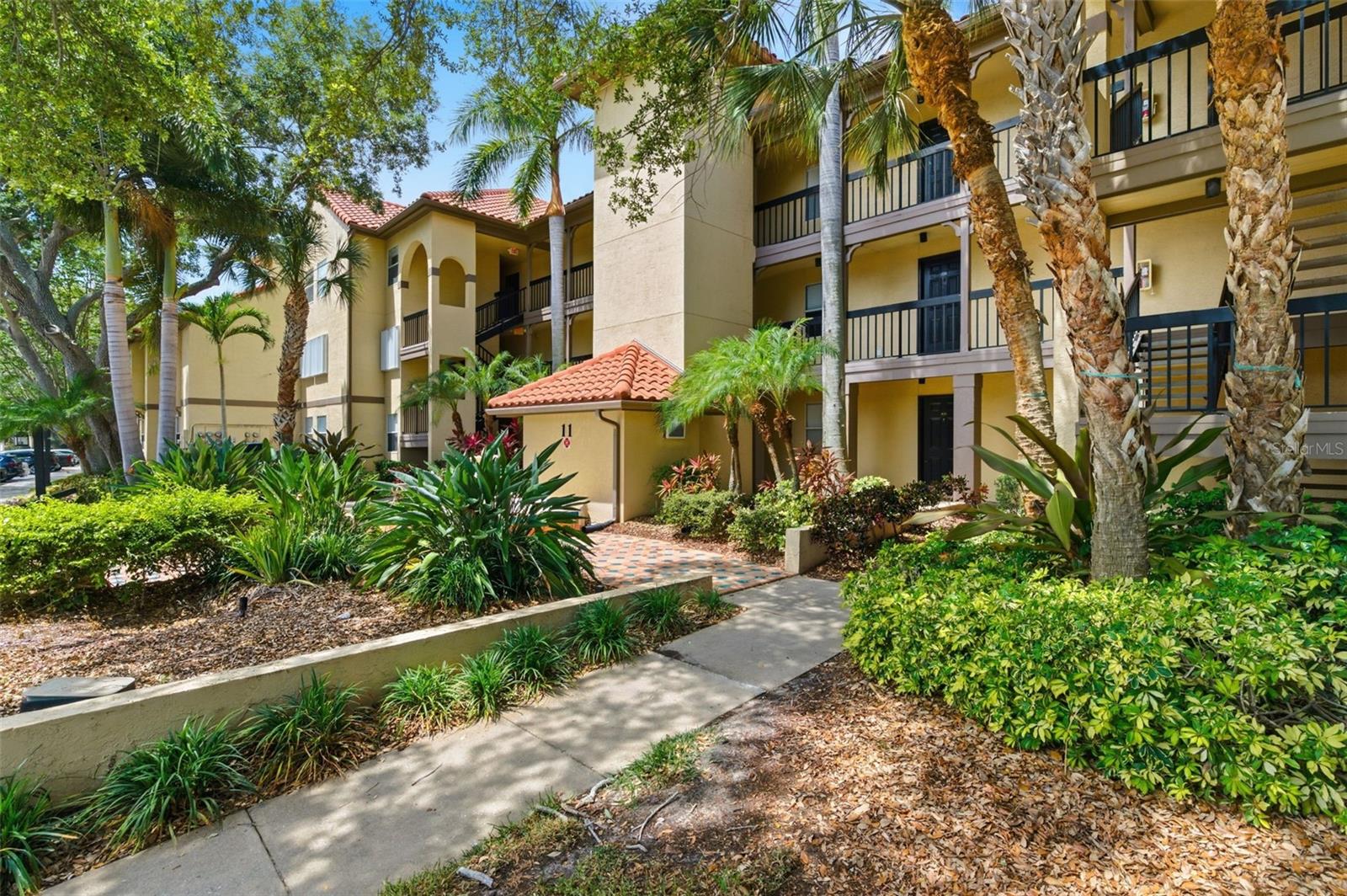 AUDUBON CONDO AT FEATHER SOUND - Residential