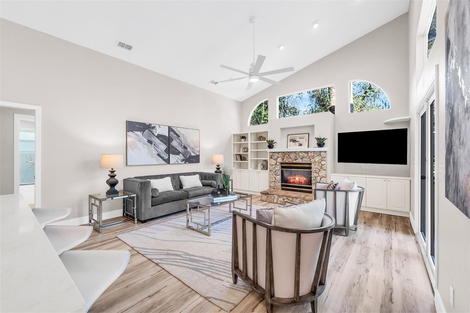 LAKE FOREST SEC TWO A - Residential