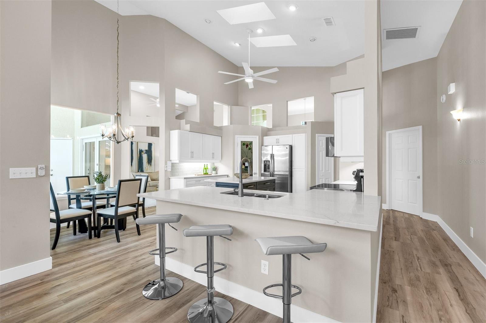 LAKE FOREST SEC TWO A - Residential