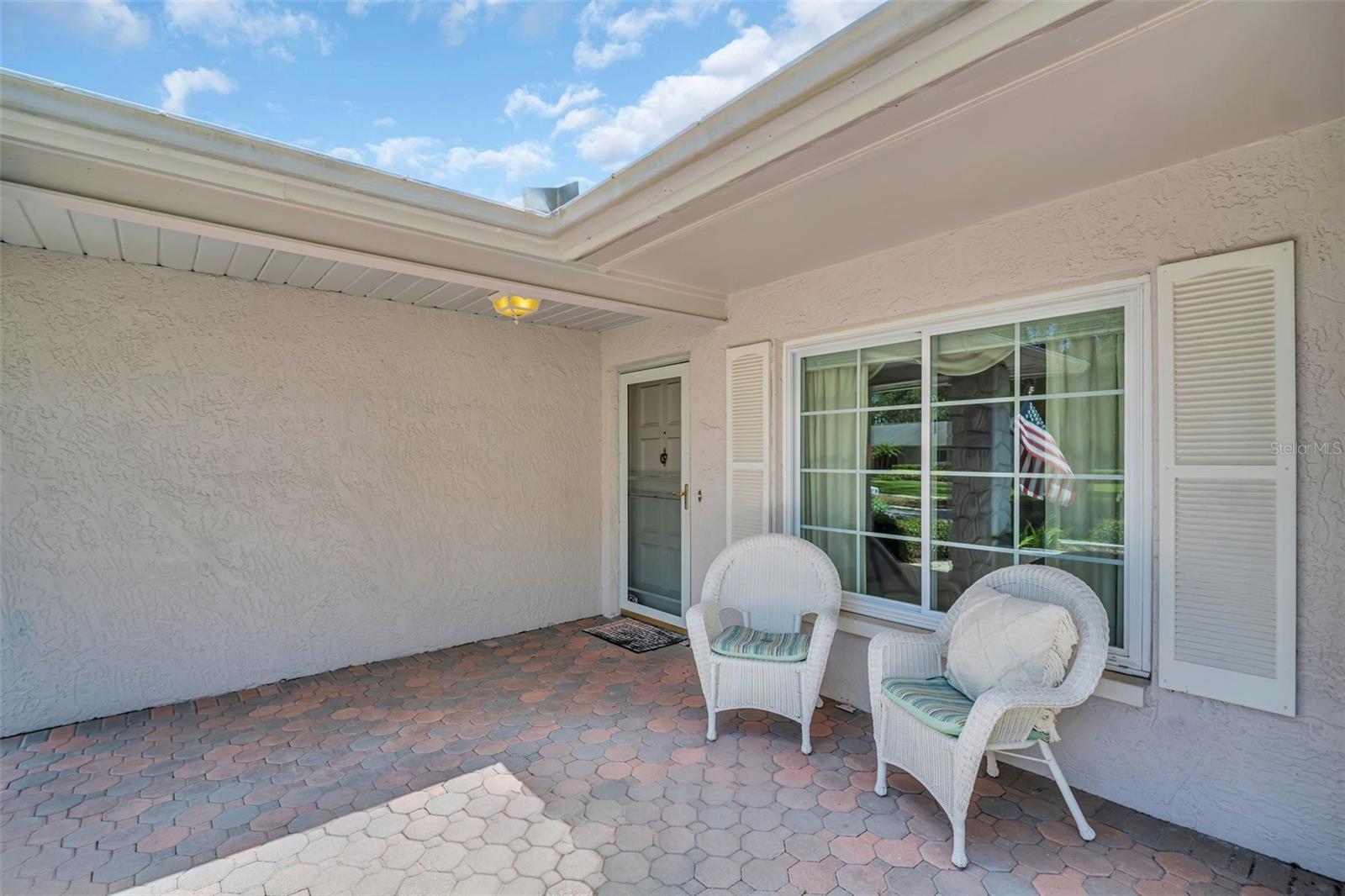 2113 MALCOLM DRIVE