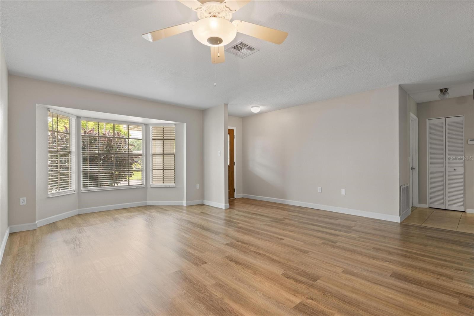 TIMBER OAKS - Residential