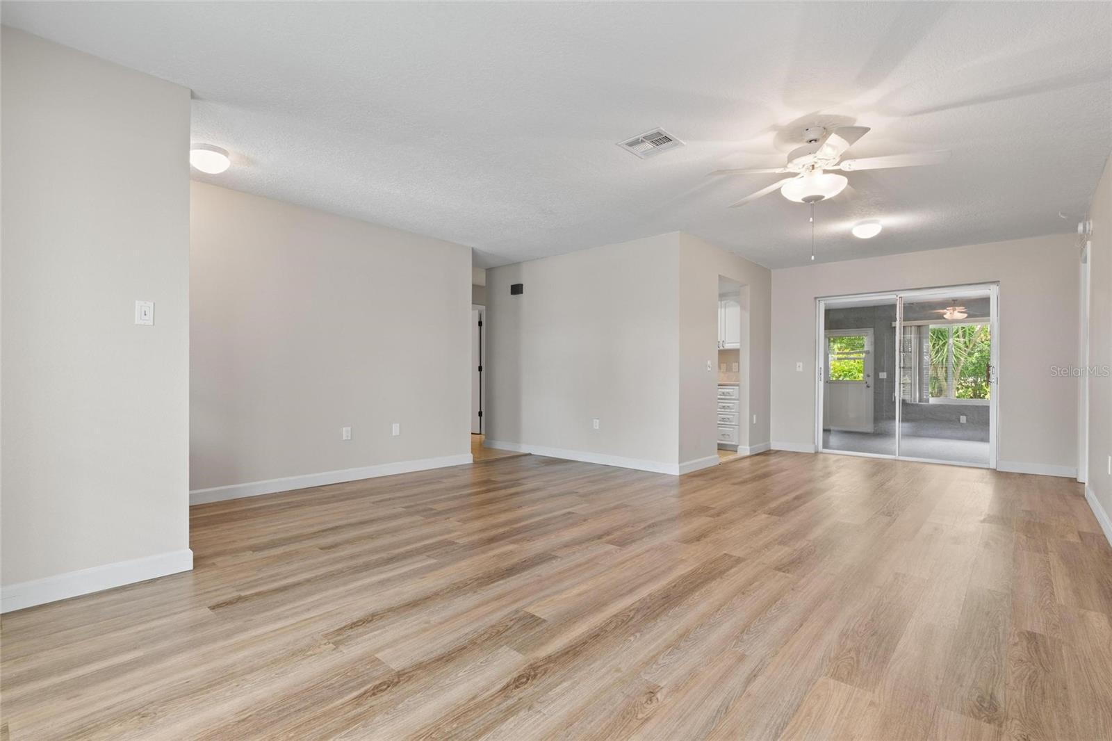 TIMBER OAKS - Residential