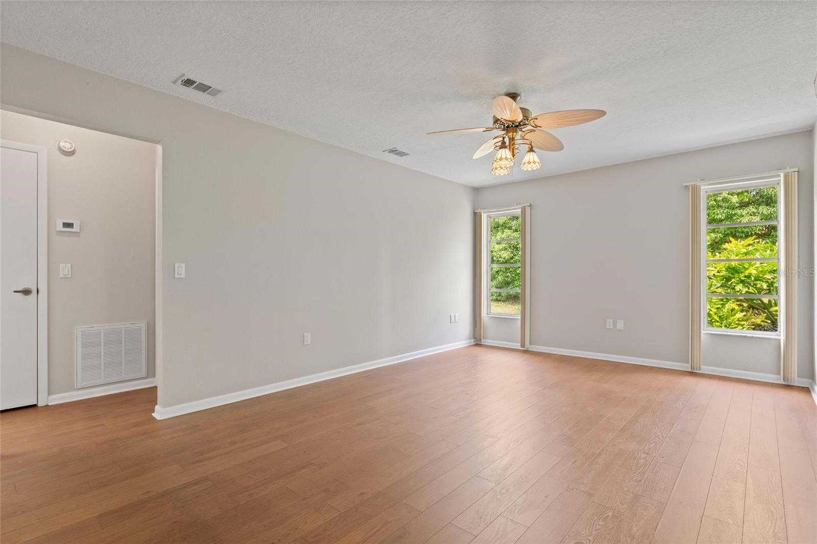 TIMBER OAKS - Residential