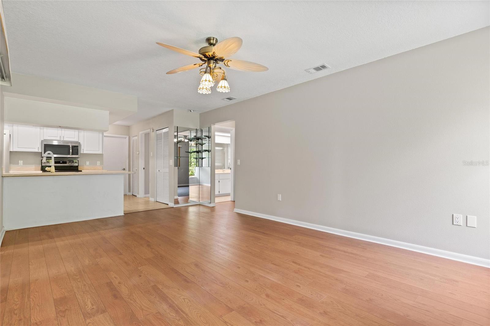 TIMBER OAKS - Residential