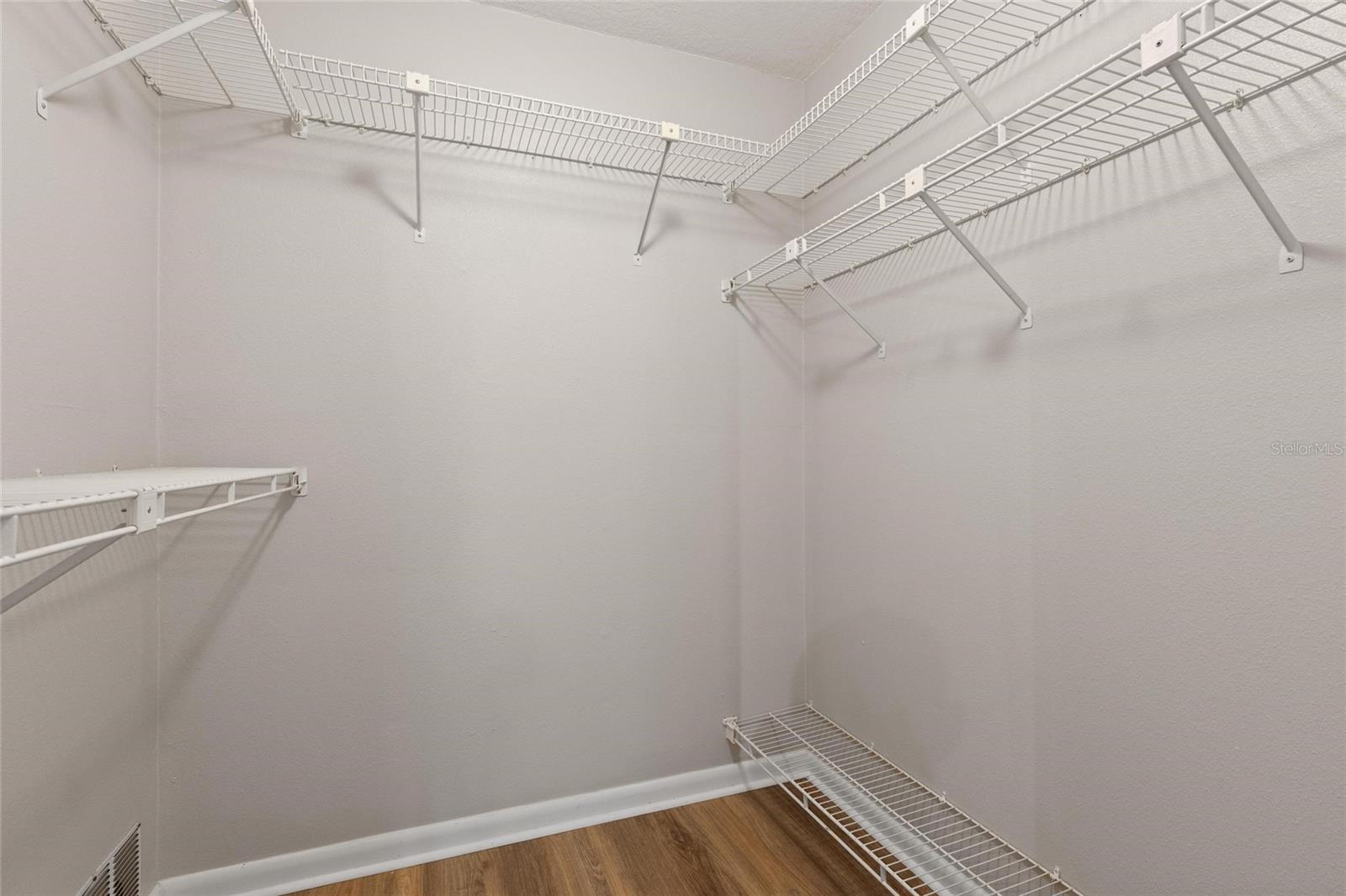 TIMBER OAKS - Residential