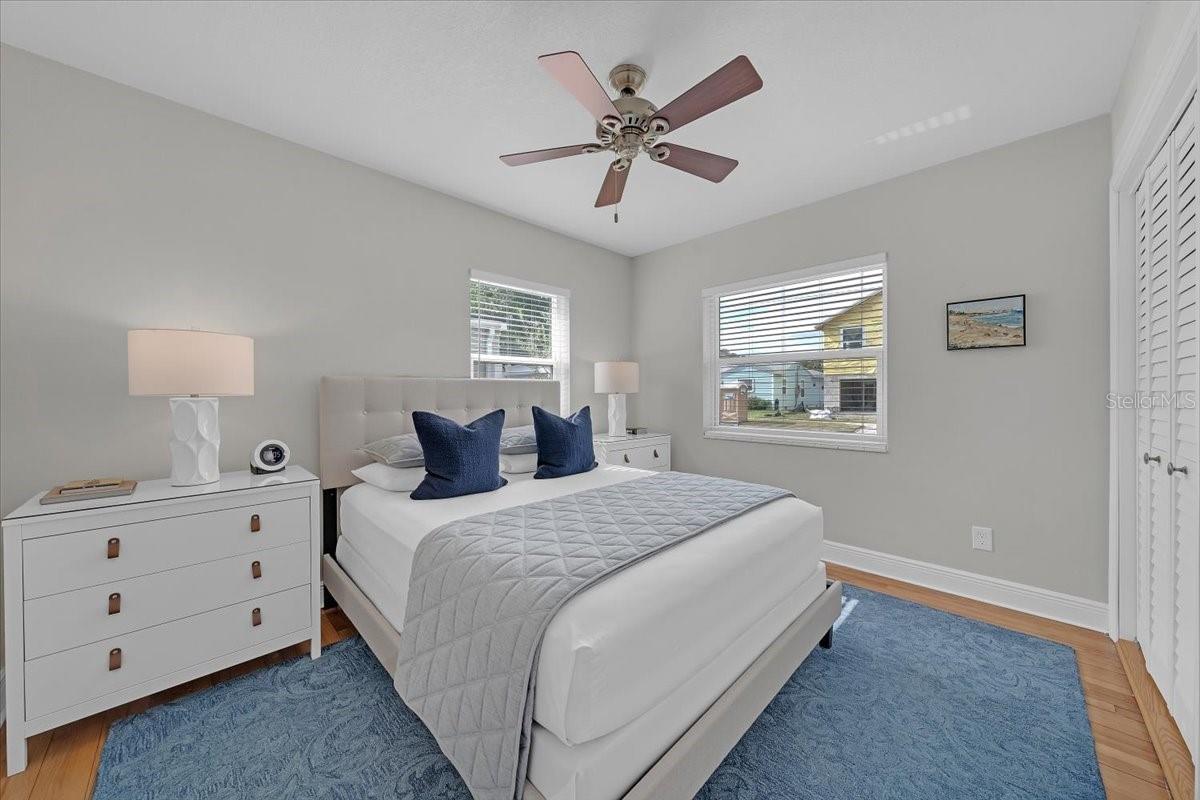 HYDE PARK - Residential