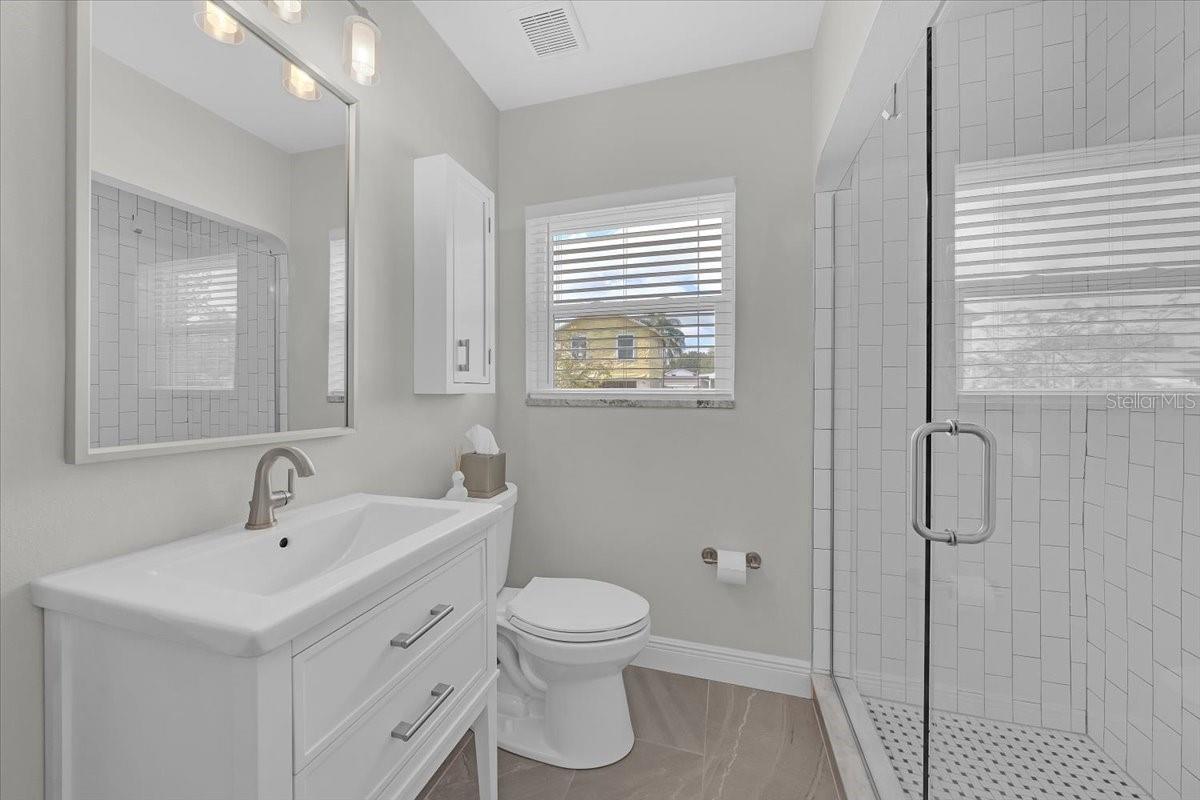 HYDE PARK - Residential