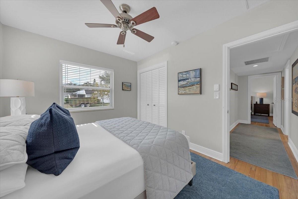 HYDE PARK - Residential