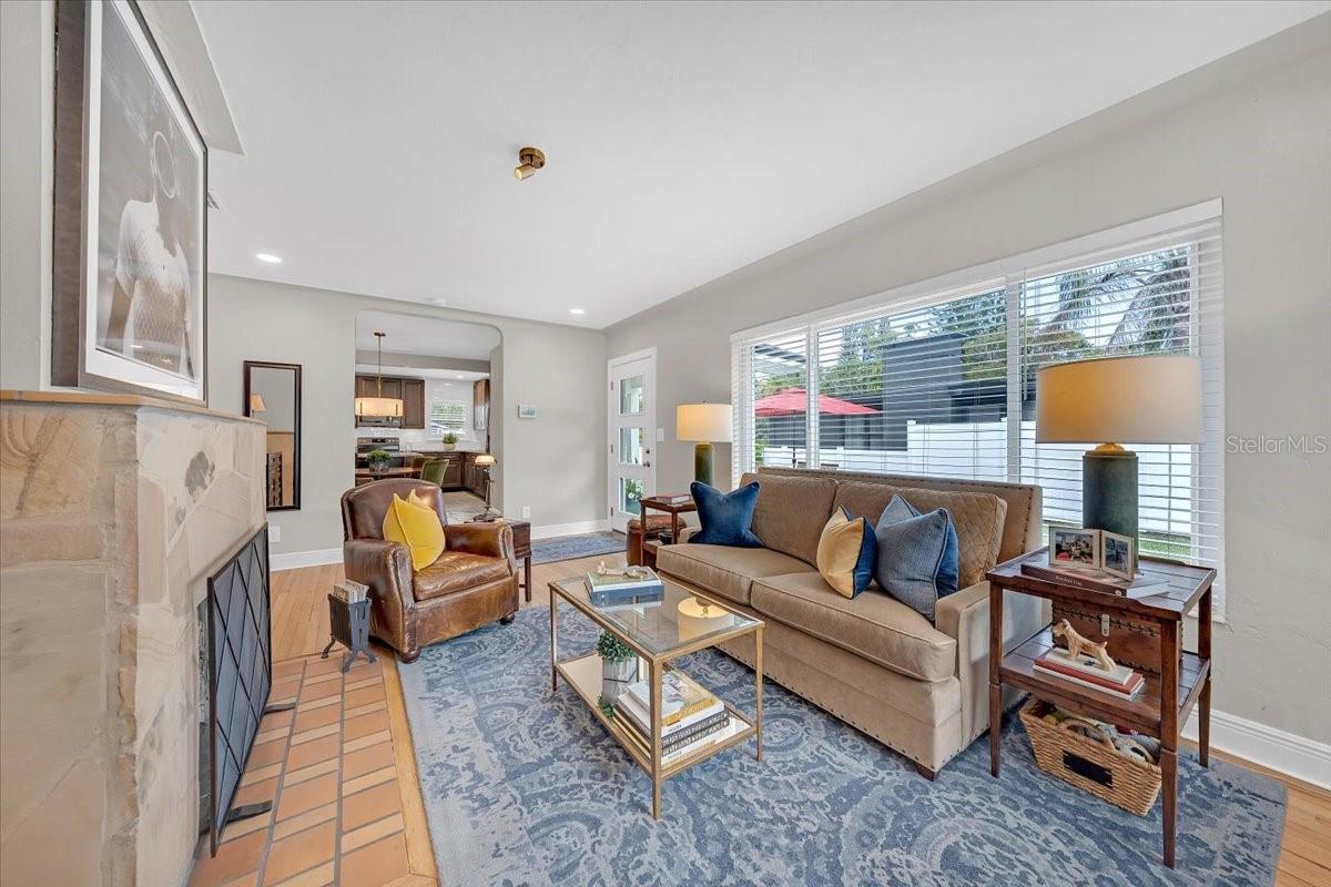 HYDE PARK - Residential