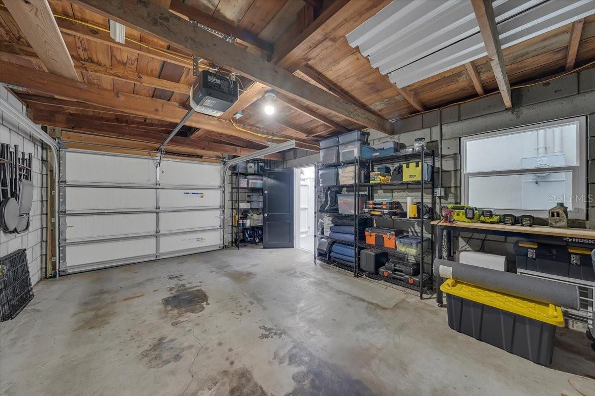 HYDE PARK - Residential