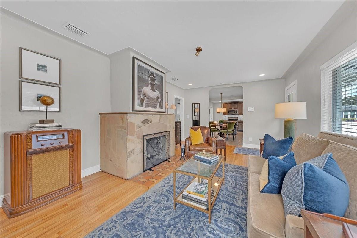 HYDE PARK - Residential