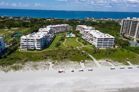 A home in LONGBOAT KEY