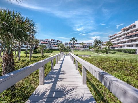 A home in LONGBOAT KEY