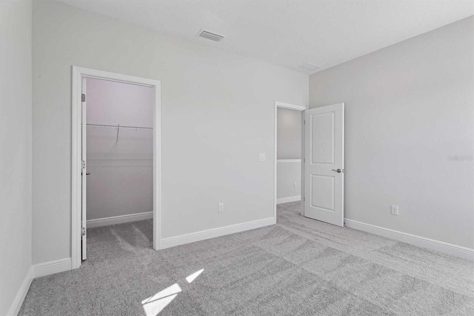 OAKFIELD TRAILS - Residential