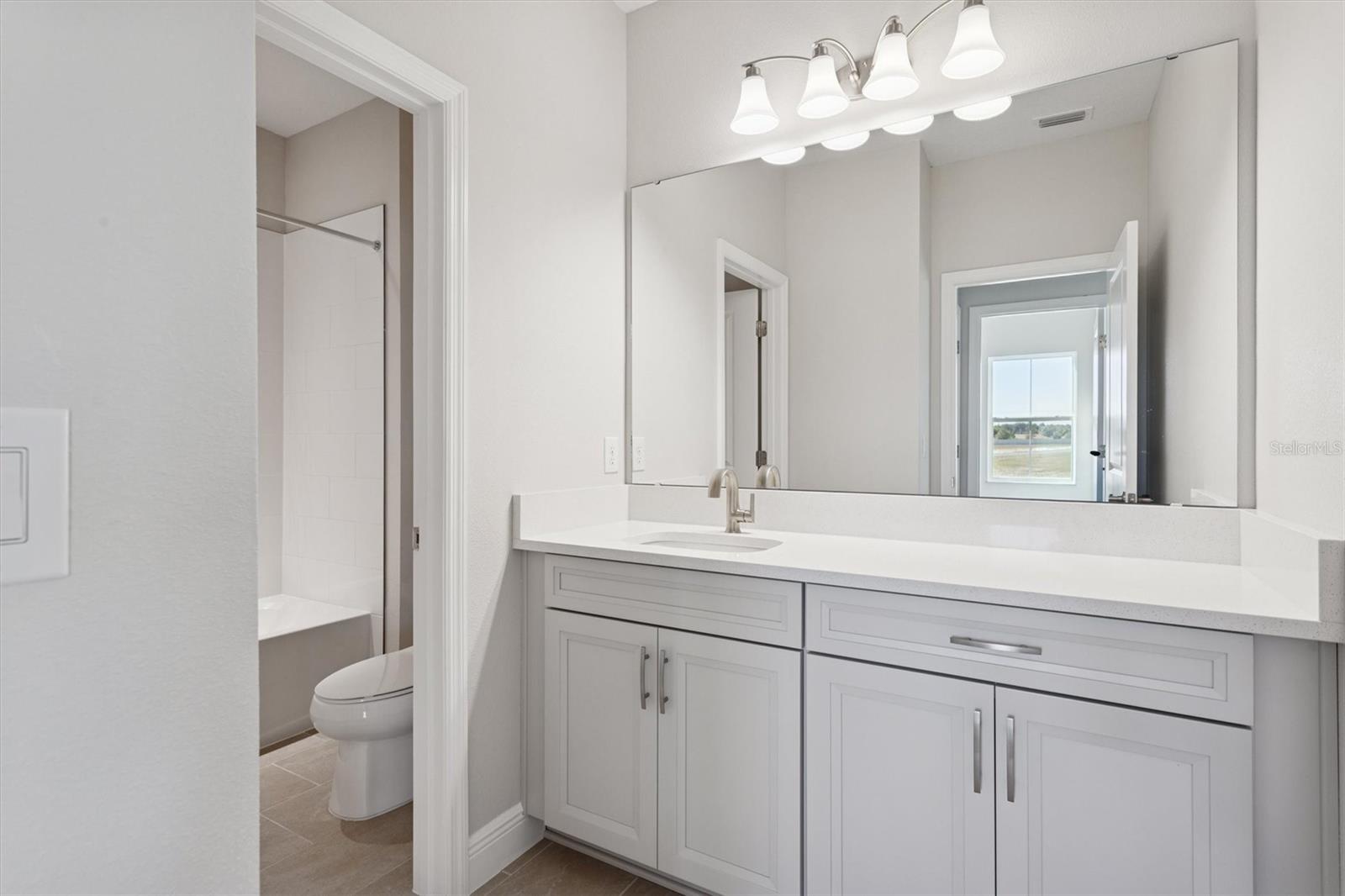 OAKFIELD TRAILS - Residential