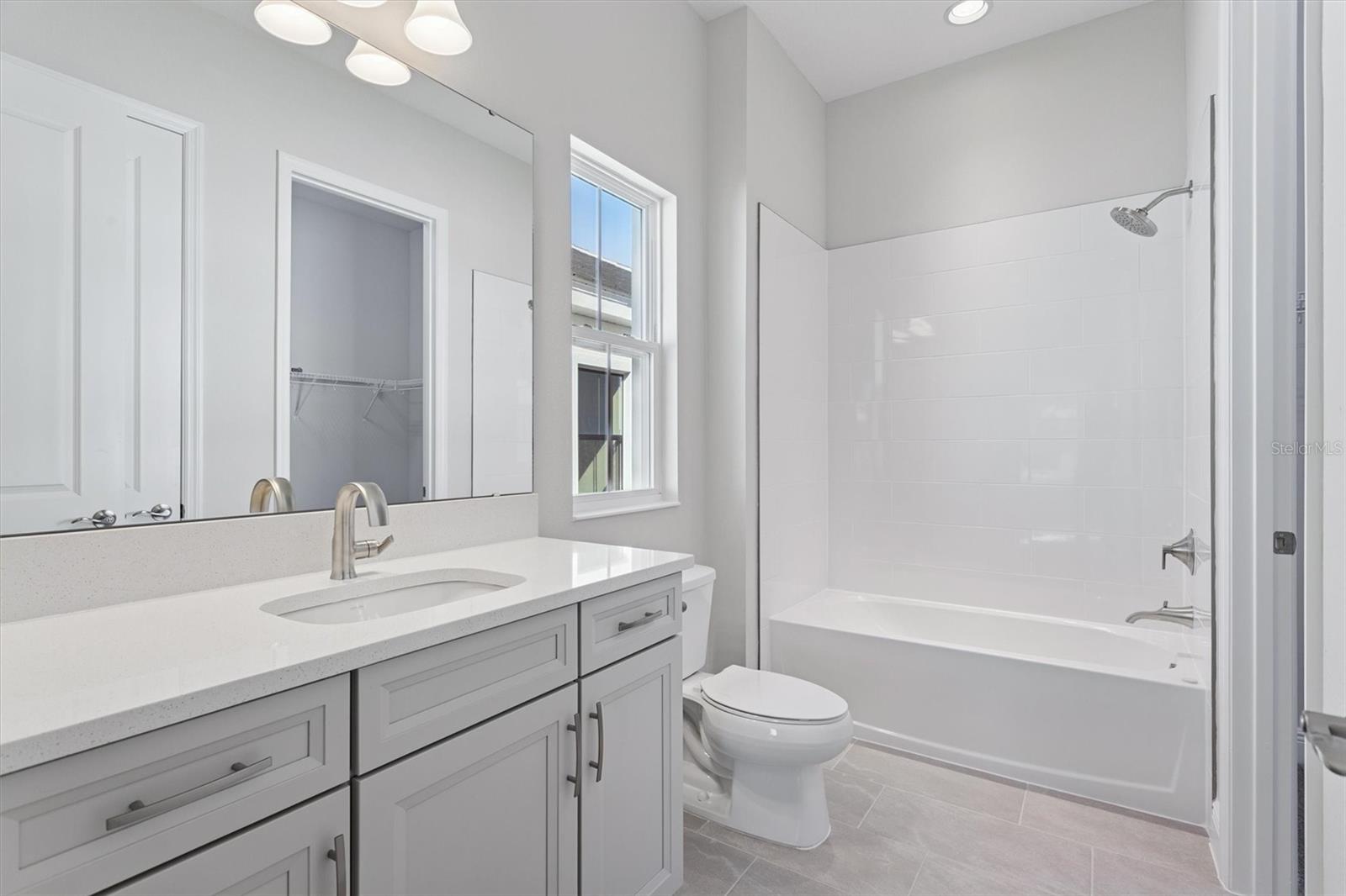 OAKFIELD TRAILS - Residential