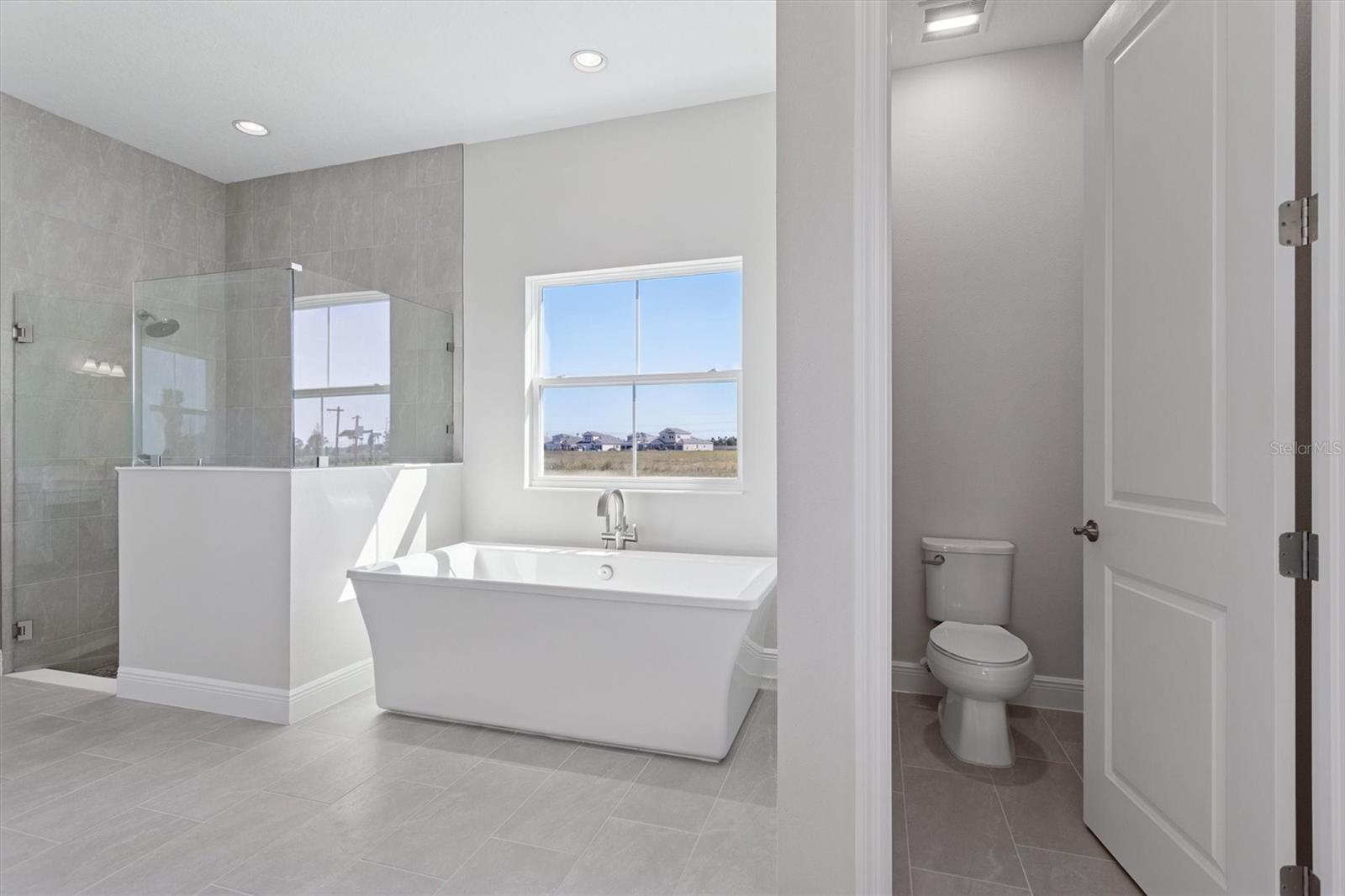 OAKFIELD TRAILS - Residential