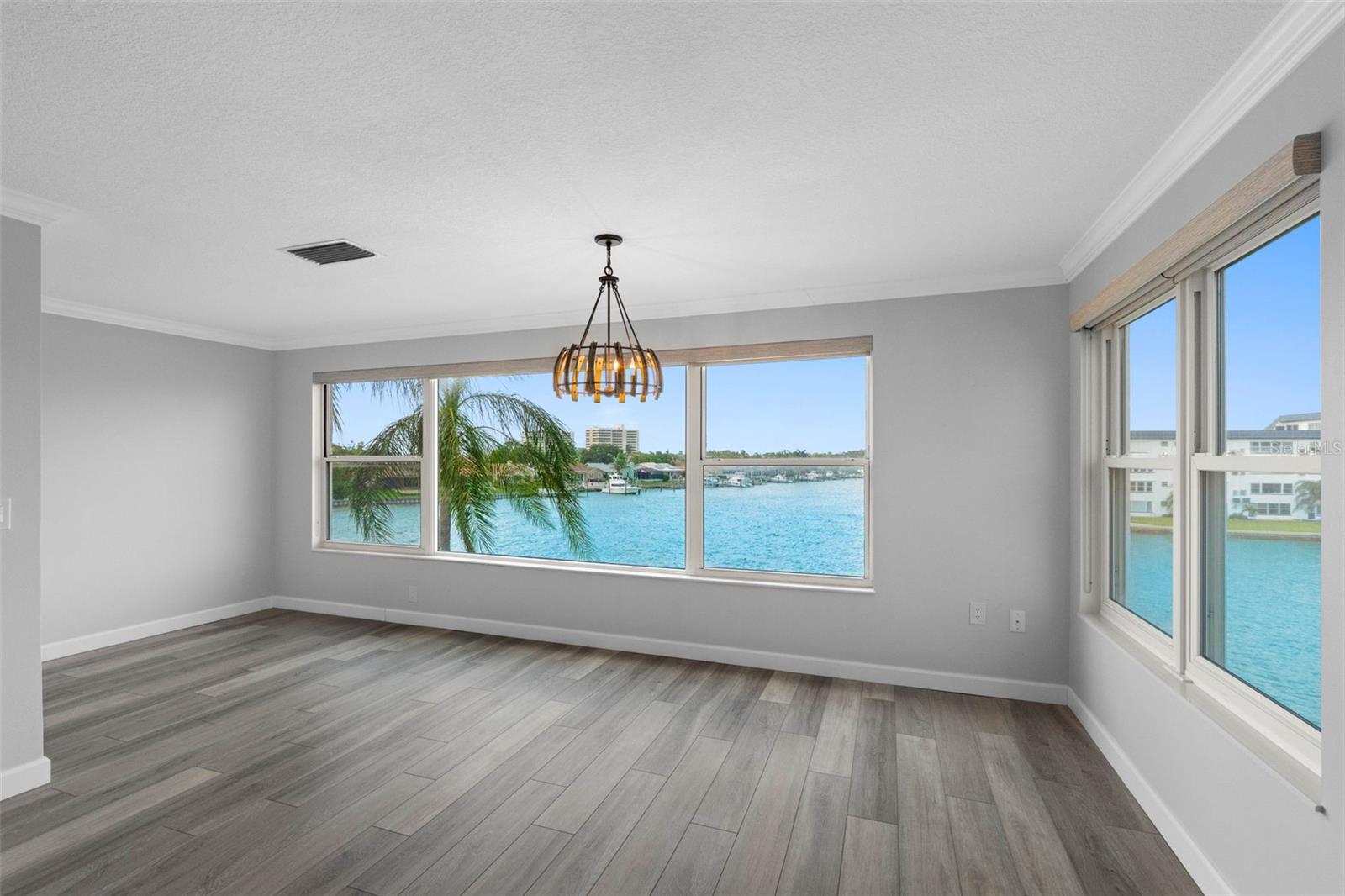 6075 SHORE BOULEVARD S 315