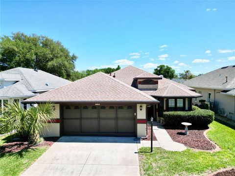 Photo of 5738 King James Avenue, Leesburg, FL 34748 (MLS # G5110880)
