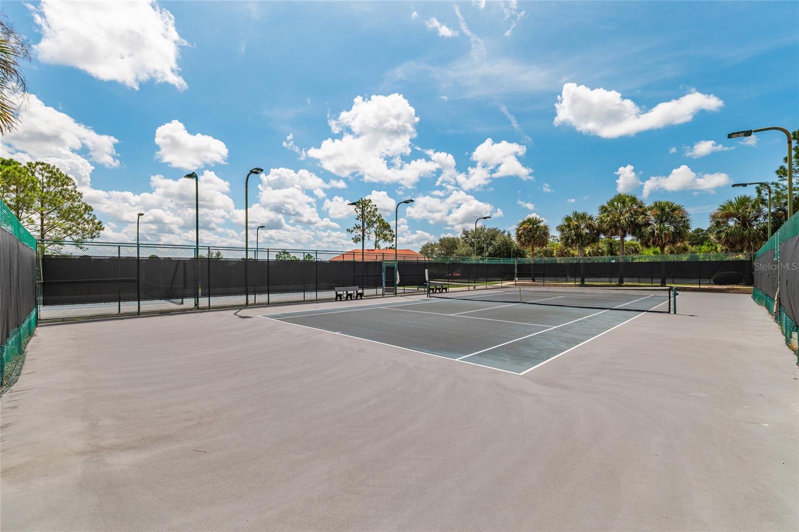 CIRCLE SQUARE WOODS. - Residential