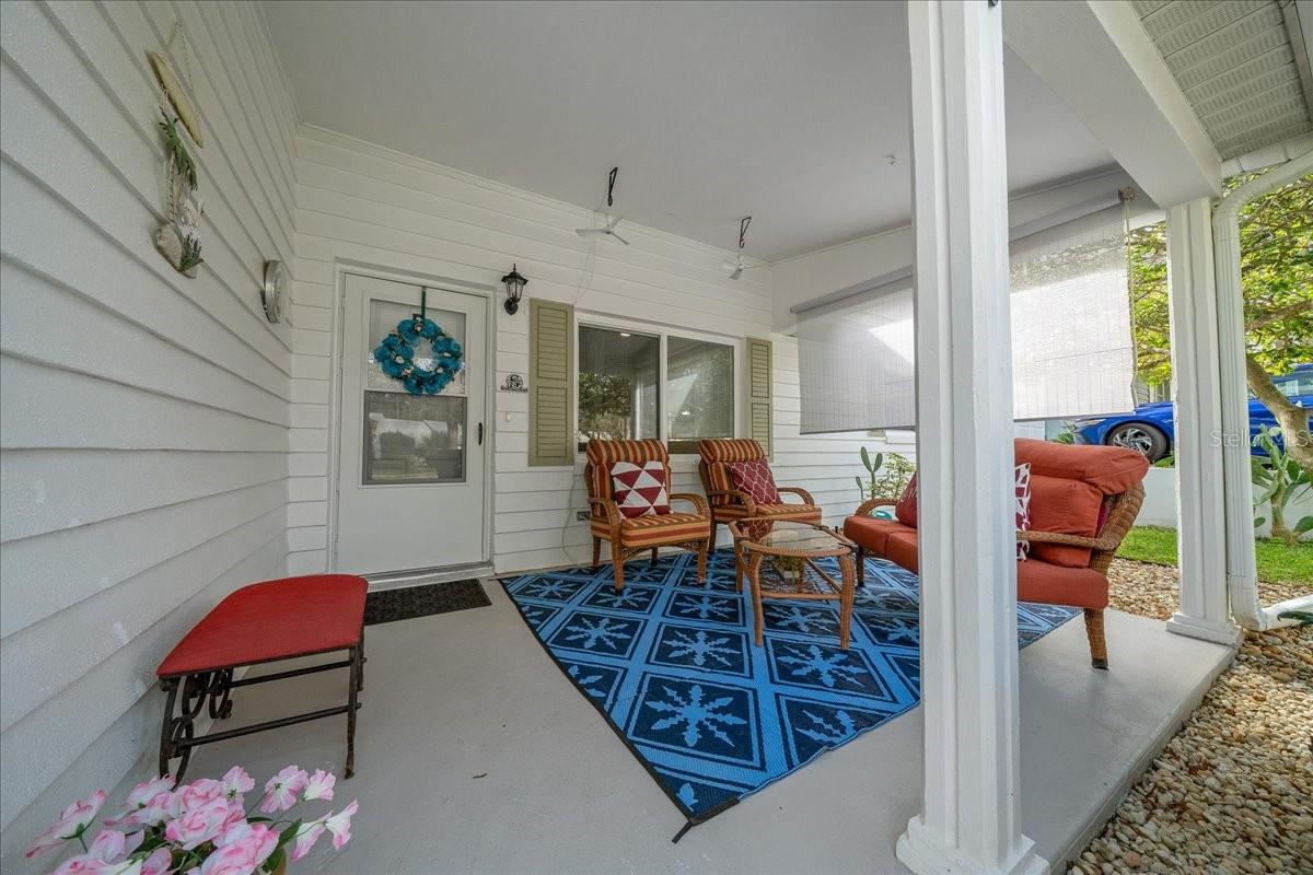 CIRCLE SQUARE WOODS. - Residential