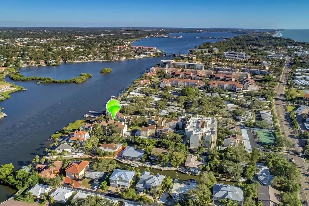 BAY OAKS - Residential