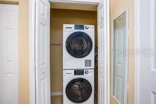 BAY OAKS - Residential