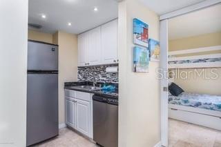 BAY OAKS - Residential