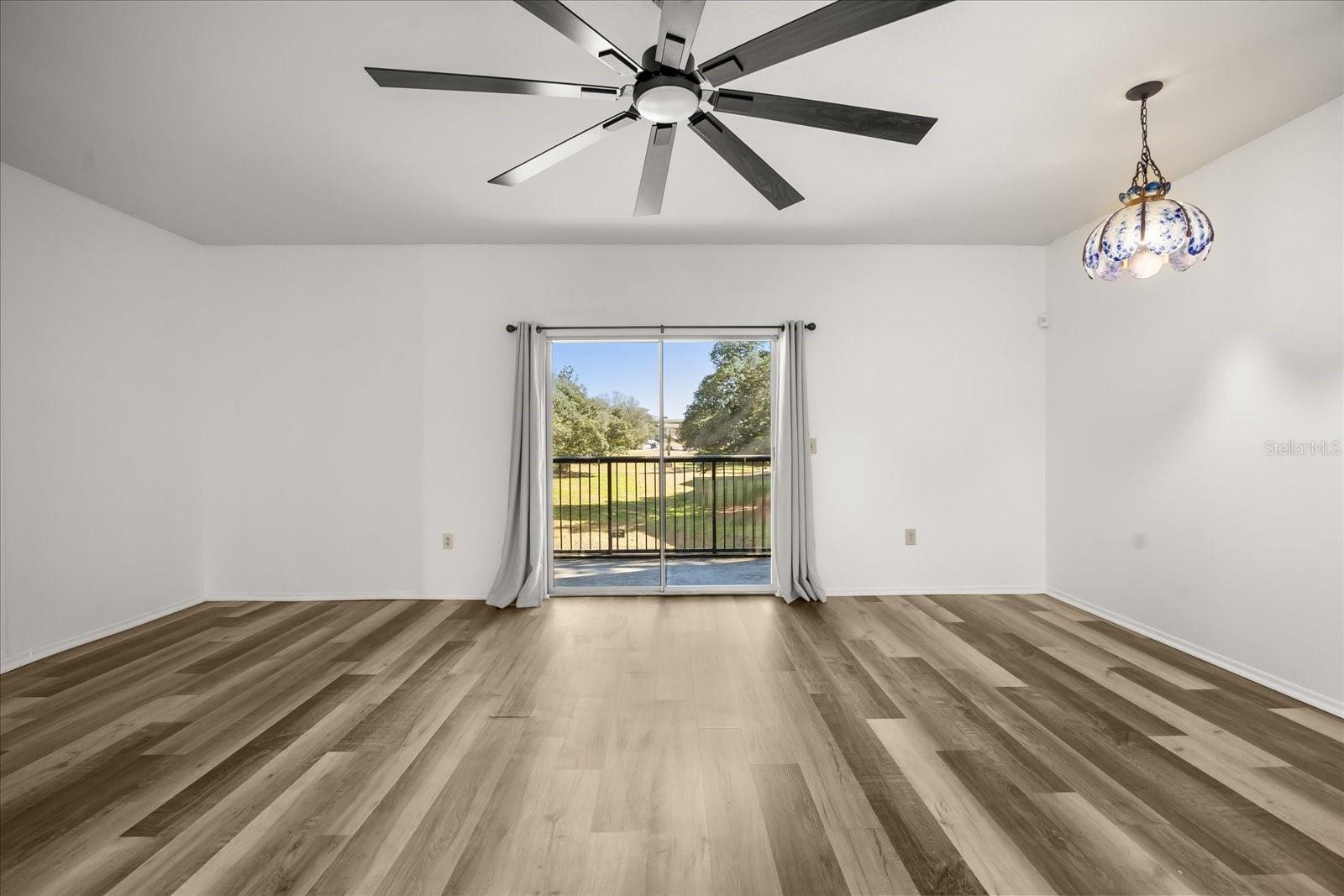 NOTTING HILL A CONDO - Residential