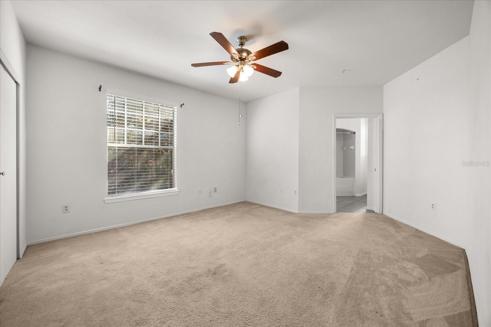 NOTTING HILL A CONDO - Residential