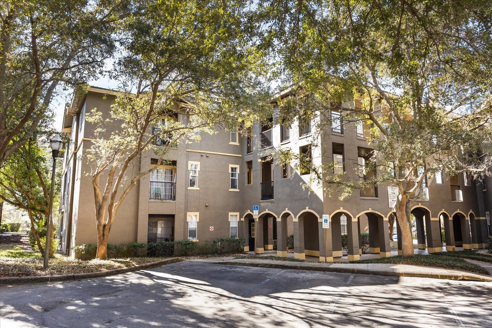 NOTTING HILL A CONDO - Residential