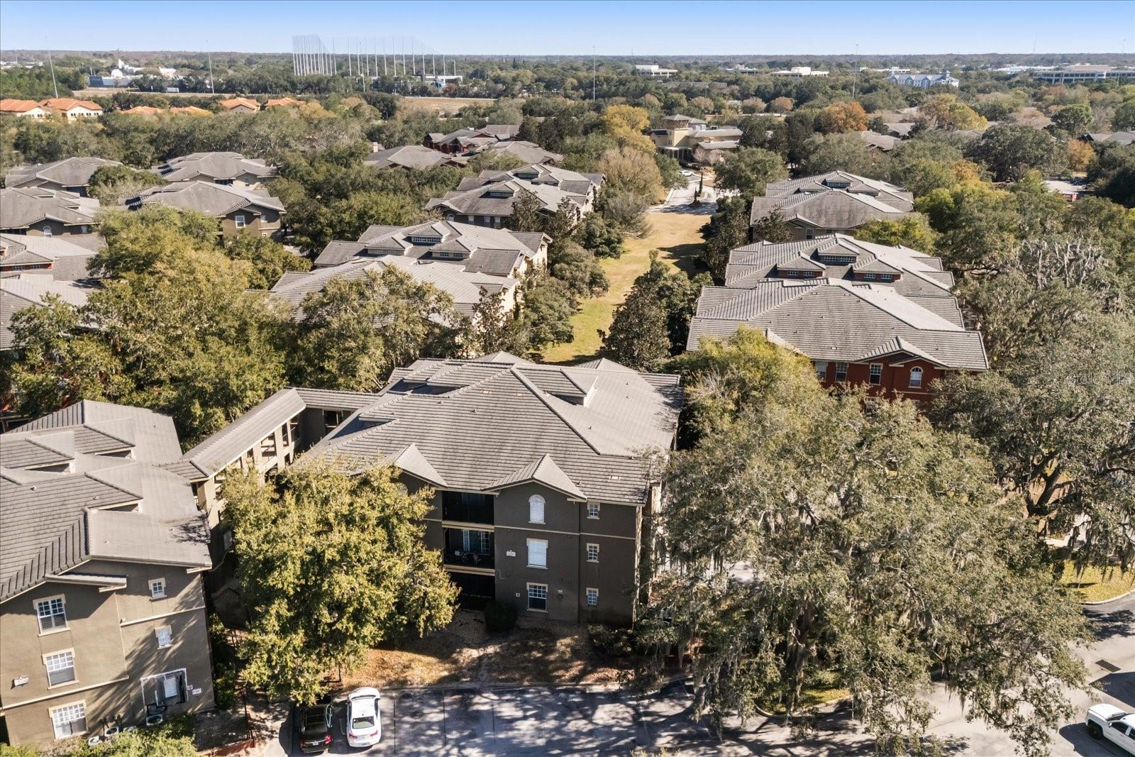 NOTTING HILL A CONDO - Residential