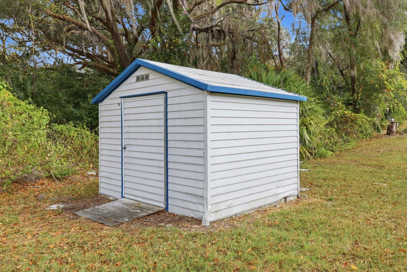 CANTERBURY LAKE ESTATES - Residential