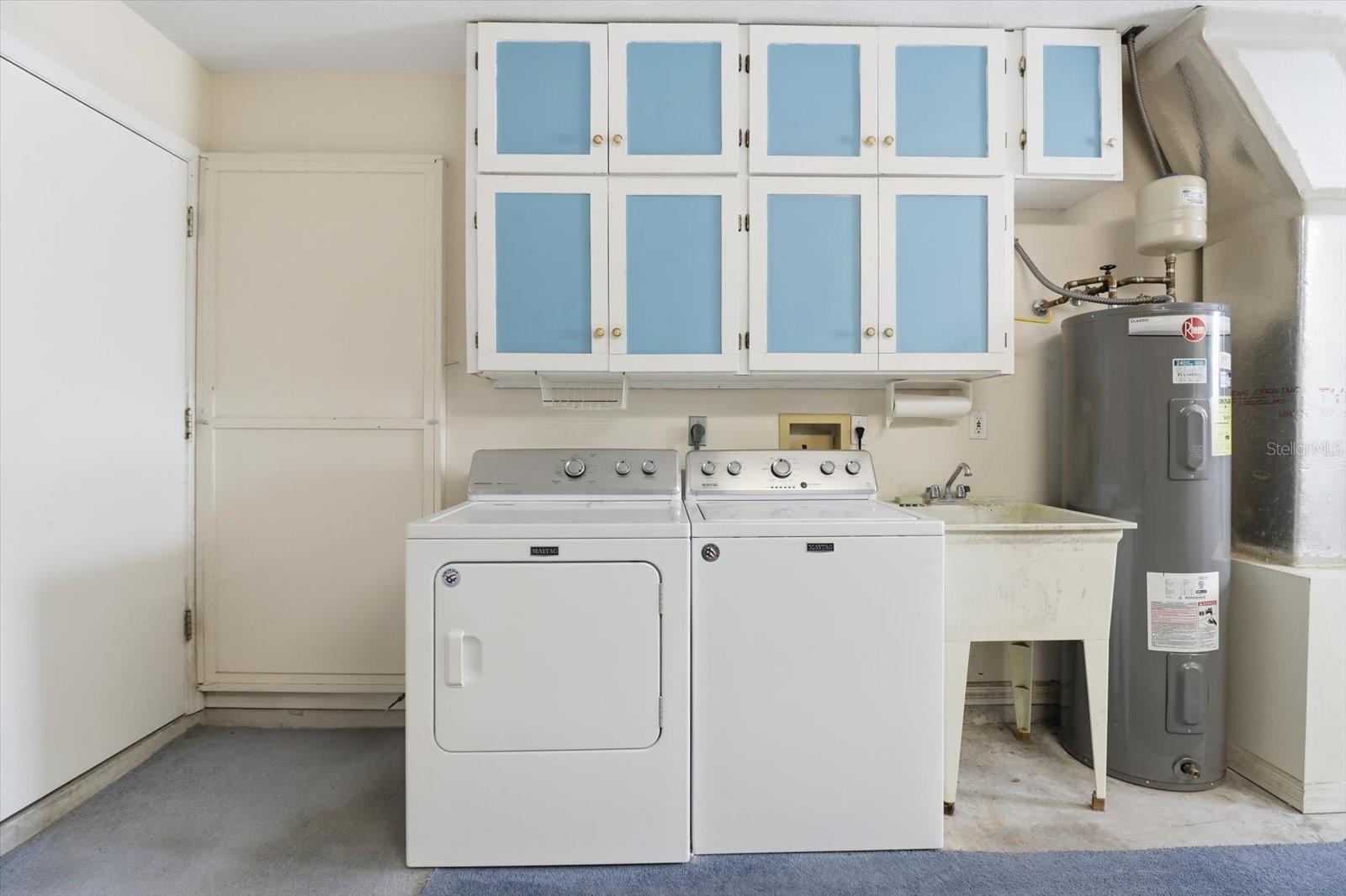 CANTERBURY LAKE ESTATES - Residential