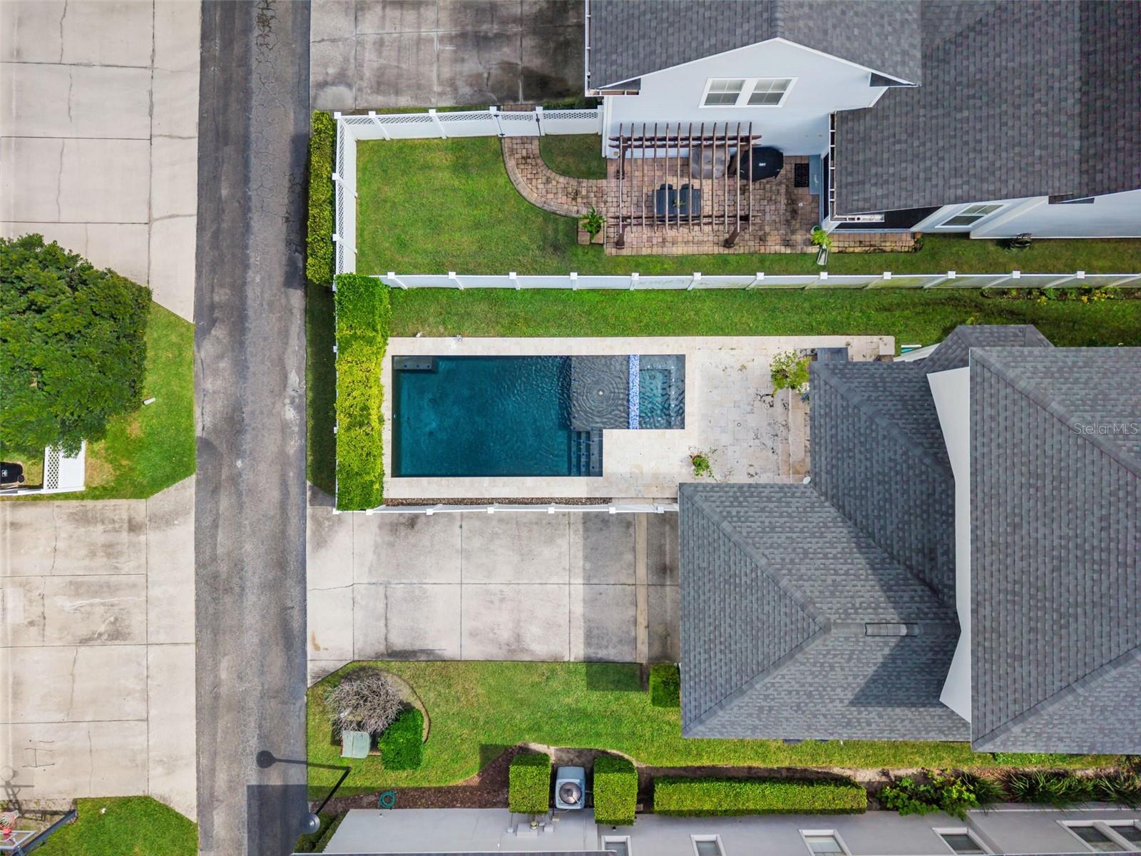 5165 FENWOOD LANE